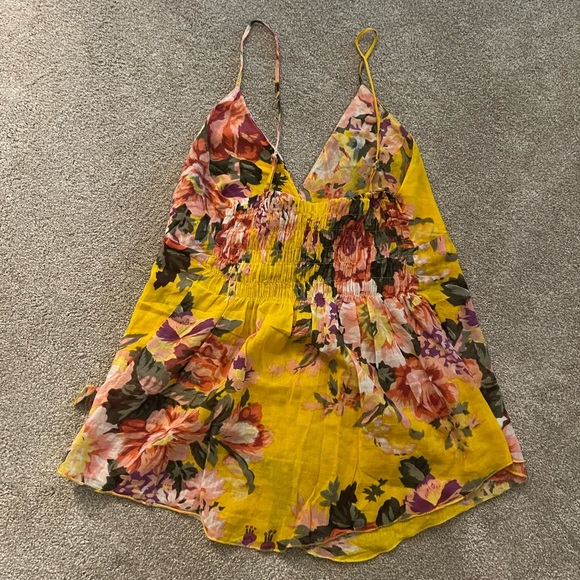 Yesterday Top - Picture 3 of 3